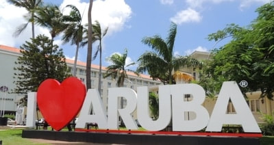 Direct return flights from Manchester to Aruba for only 269 £