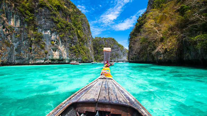 Direct return flight from London to Krabi, Thailand for just 279 £ / 315 €