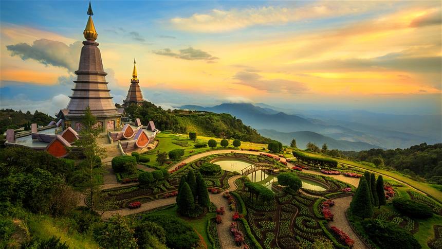 Return flights from Kiev to Chiang Mai from just 355 € / 11,737 UAH