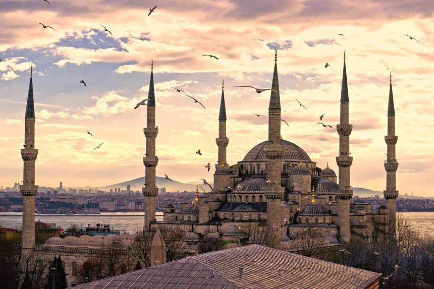 XMAS & NYE in Istanbul ! Direct round-trip flights from Prague from just 99 €