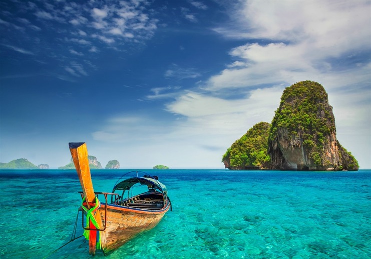 Round-trip flights from Athens to Phuket, THAILAND for 391 € 