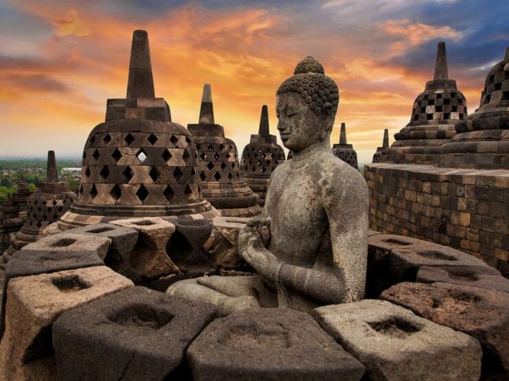 Round-trip flights from Rome to Jakarta, INDONESIA on sale from 350 €