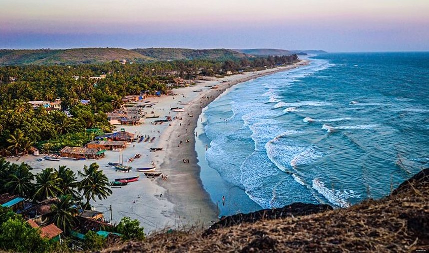 Direct return flights from London to Goa for only 340 £ ( check-in bag included )