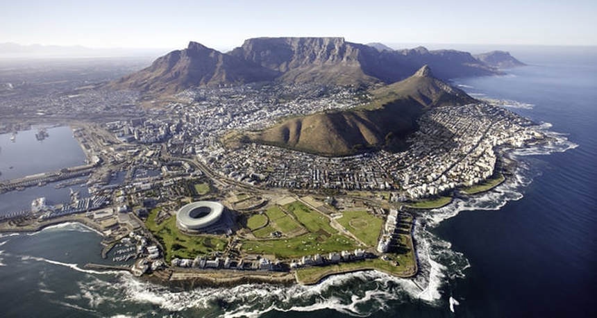 Return flights from Dublin to Cape Town from only 407 €