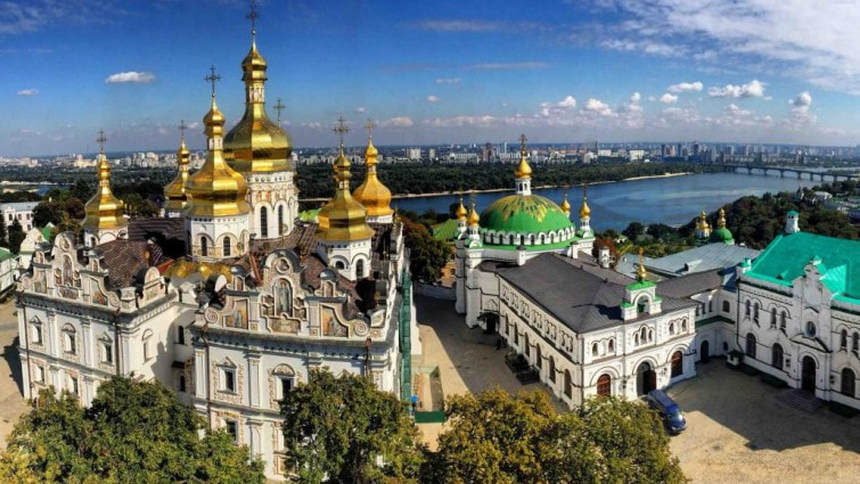 Direct return flights from London to Kiev from only 55 £