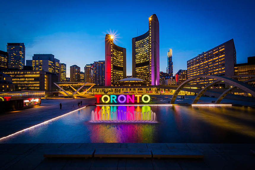 Direct return flights from Birmingham to Toronto for only 266 £