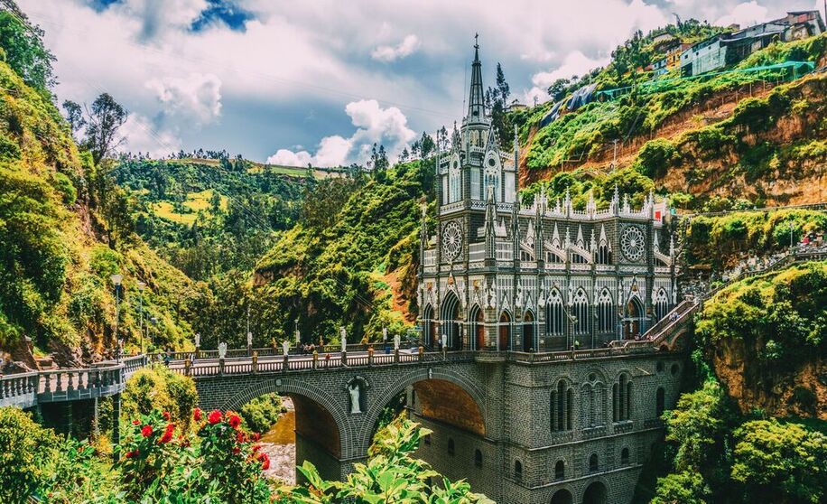 Round-trip flights from Barcelona to Bogotá, COLOMBIA for 301 € 