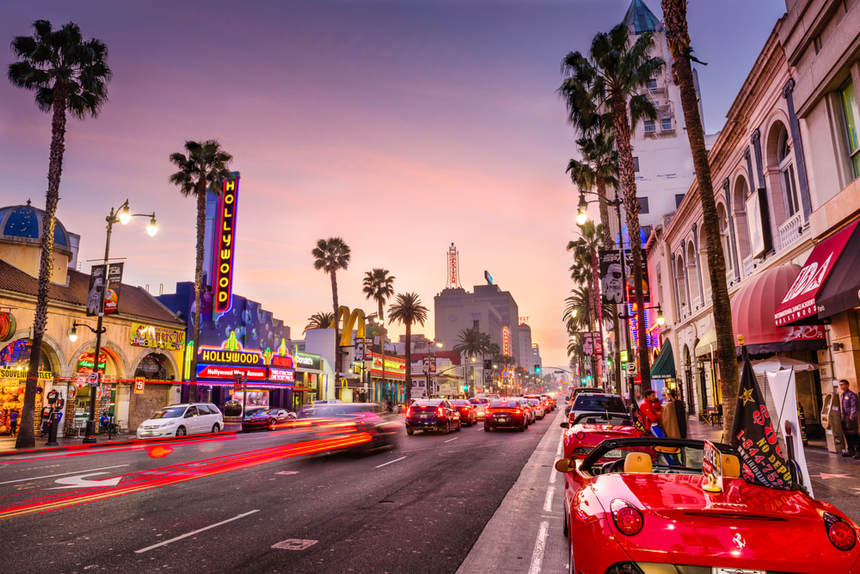 Round-trip flights from Basel to Los Angeles, USA for just 203 € 