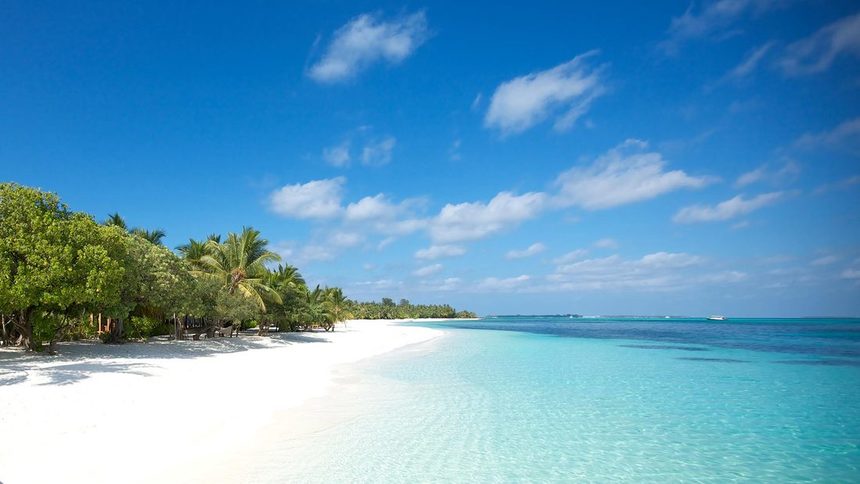 Romantic escape to Maldives, return flights from Geneva for just 336 € !!!