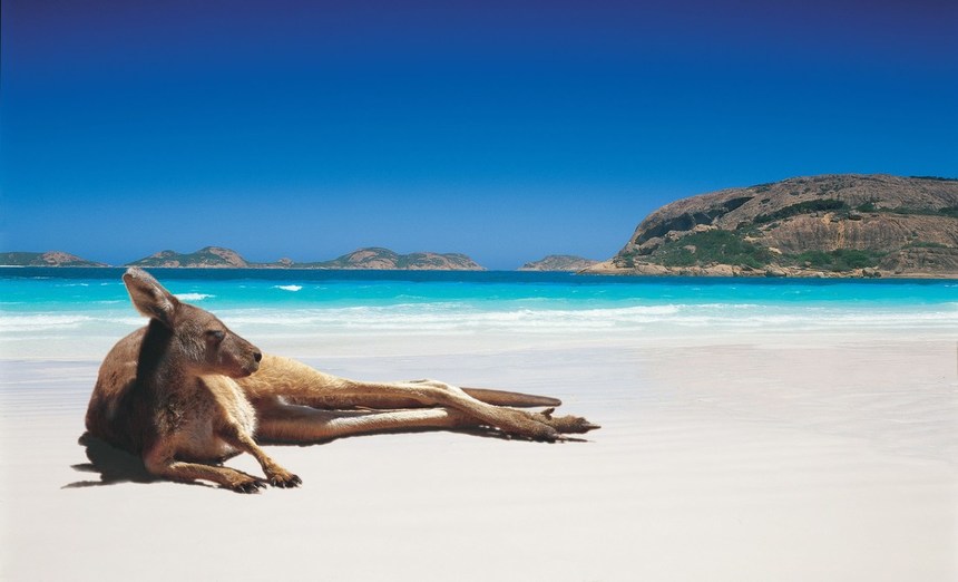 Round-trip flights from Athens to Perth, Australia for just 436 € 