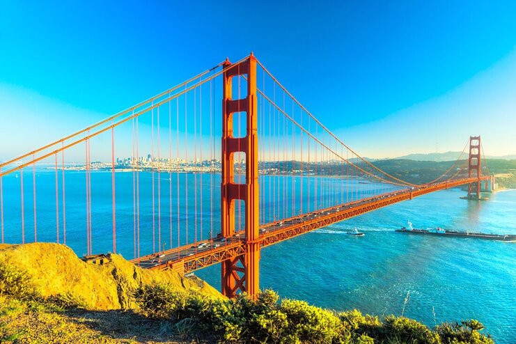 Direct round-trip flights from Barcelona to San Francisco, USA for 285 € 