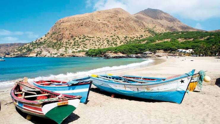 Round-trip flights from Brussels to Sal, CAPE VERDE for 167 €