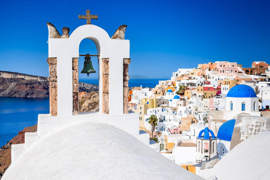 SUMMER 2022 ! Direct round-trip flights from Milan to Santorini, GREECE for 20 €