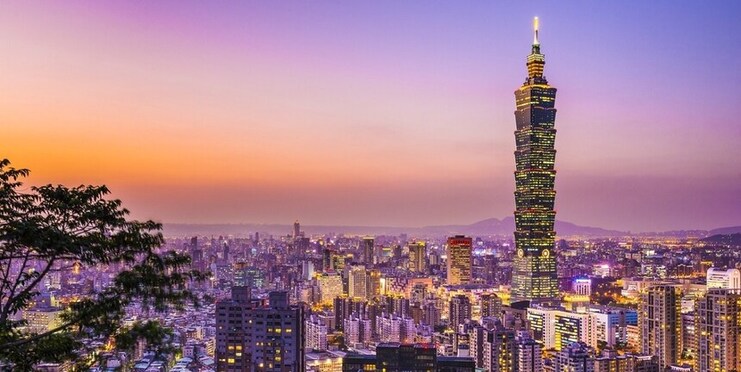 Round-trip flights from Rome to TAIWAN for 367 € 
