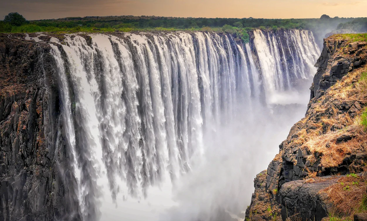Round-trip flights from Helsinki to Victoria Falls, ZIMBABWE for 397 €