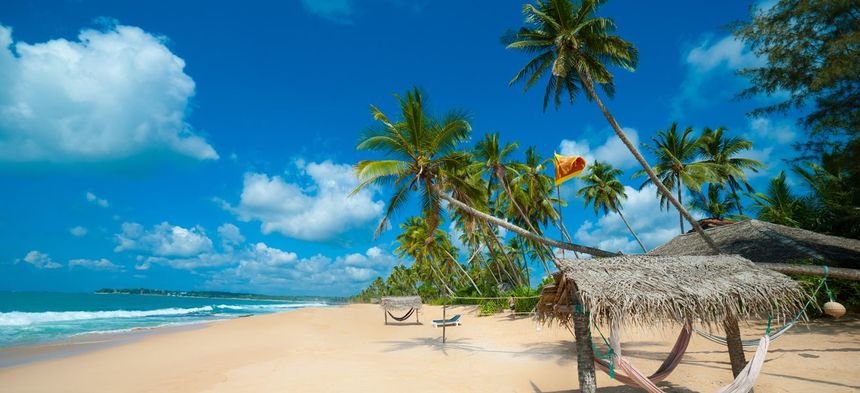 Round-trip flights from Prague to Sri Lanka for just 360 €
