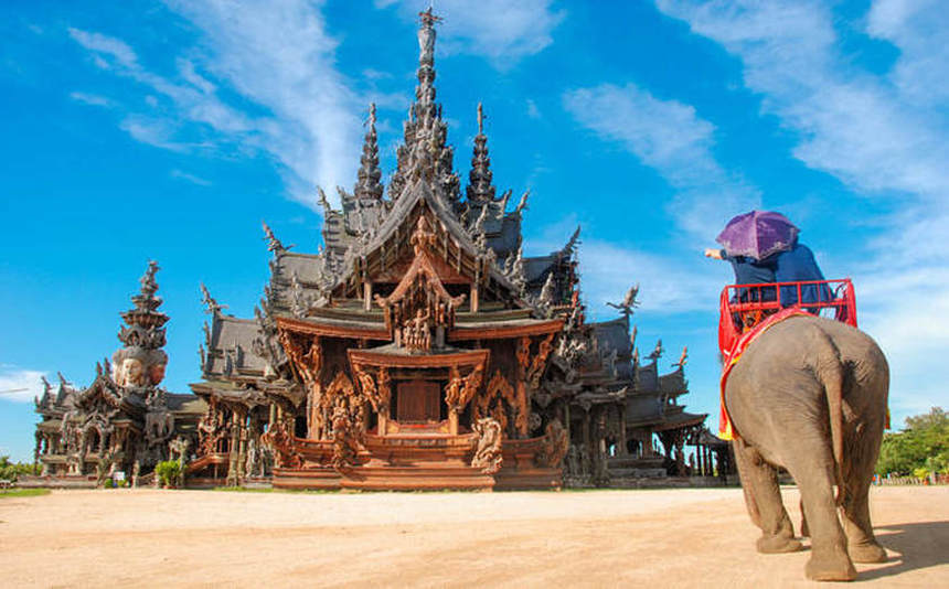 Round-trip flights from Budapest to Pattaya for just 350 € 